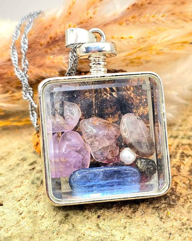 Nature Mixed Crystal Stones Square Floating Pendant Necklace