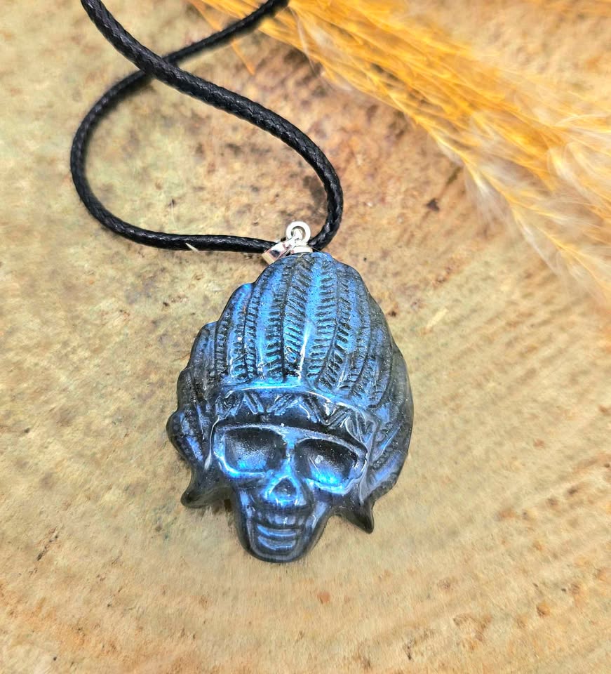 Nature Labradorite Native American Head Skull Pendant Necklace.