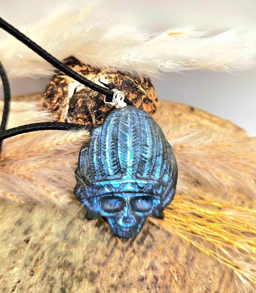 Nature Labradorite Native American Head Skull Pendant Necklace.