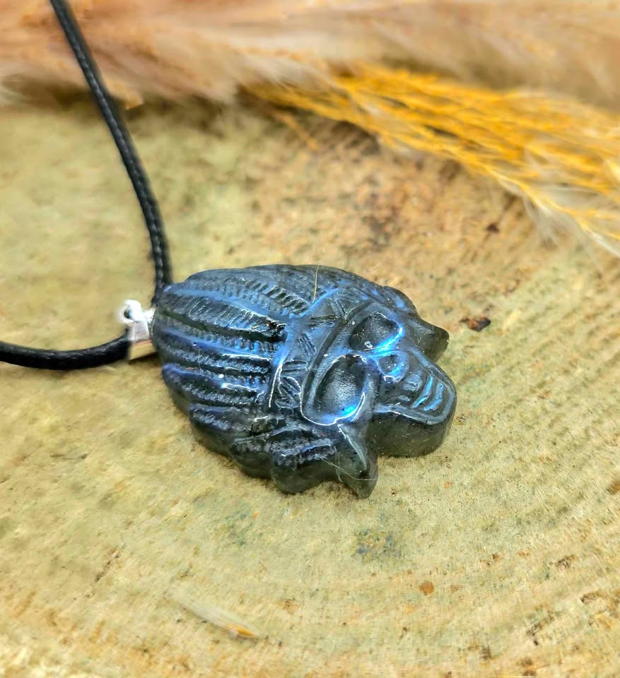 Nature Labradorite Native American Head Skull Pendant Necklace.