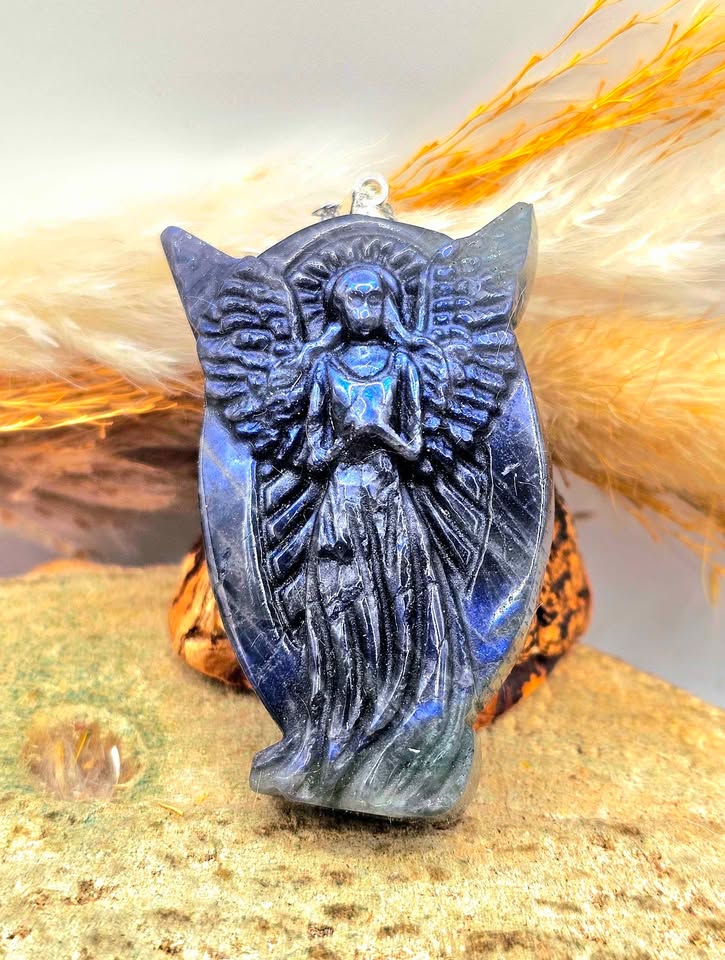 Nature Labradorite Carved Flashy Praying Angel Pendant Necklace