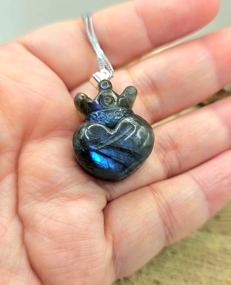 Nature Labradorite Heart With Crown Pendant Necklace