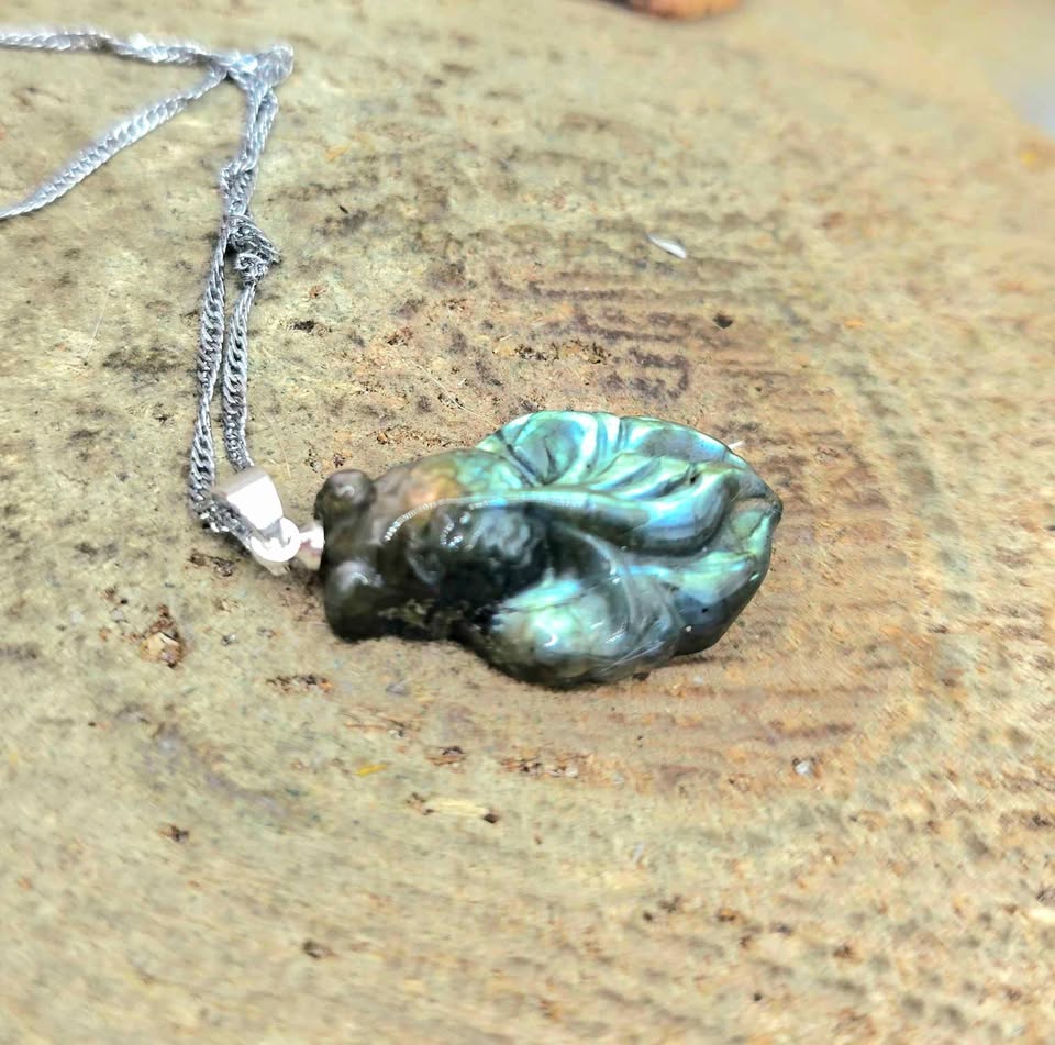 Nature Labradorite Carved Flashy Goldfish Pendant Necklace