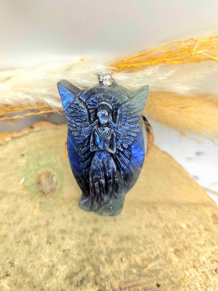 Nature Labradorite Carved Flashy Praying Angel Pendant Necklace