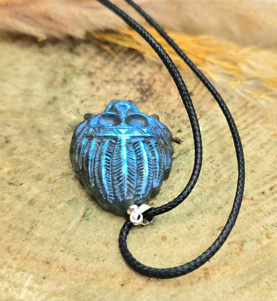 Nature Labradorite Native American Head Skull Pendant Necklace.