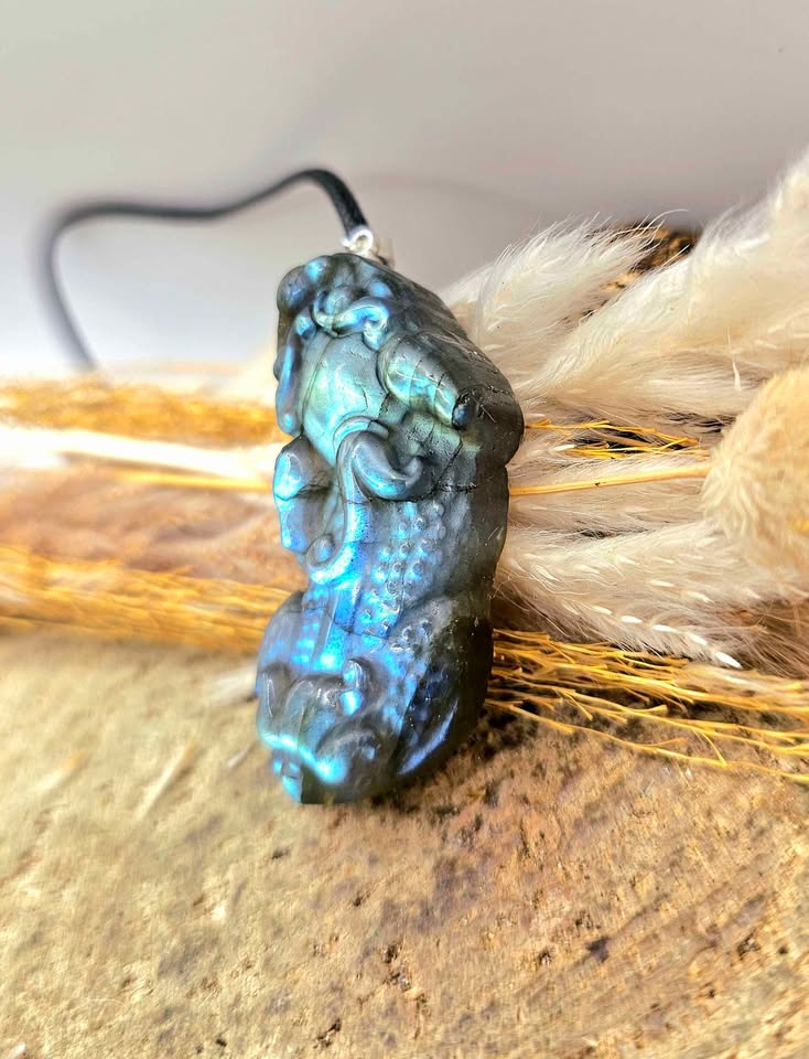 Nature Labradorite Carved Pixiu Pendant Necklace