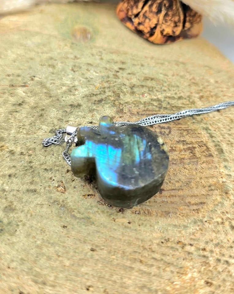 Nature Labradorite Heart With Crown Pendant Necklace