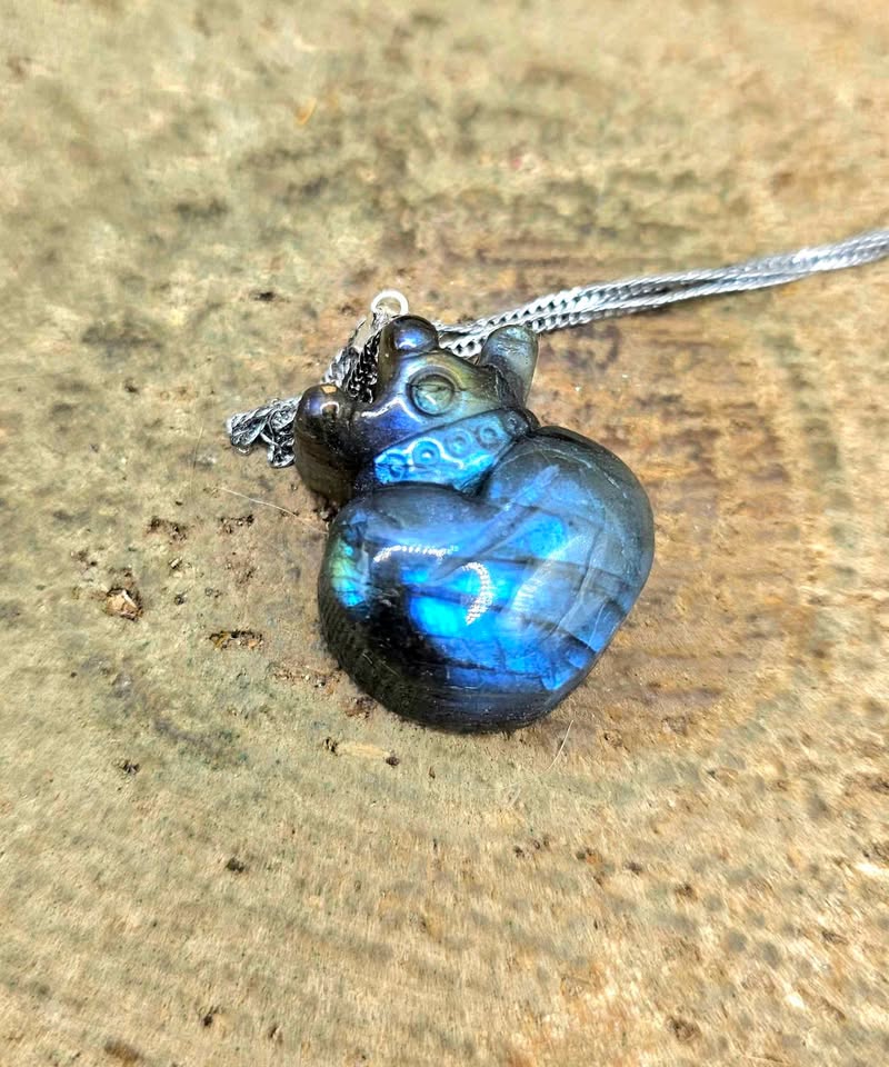Nature Labradorite Heart With Crown Pendant Necklace