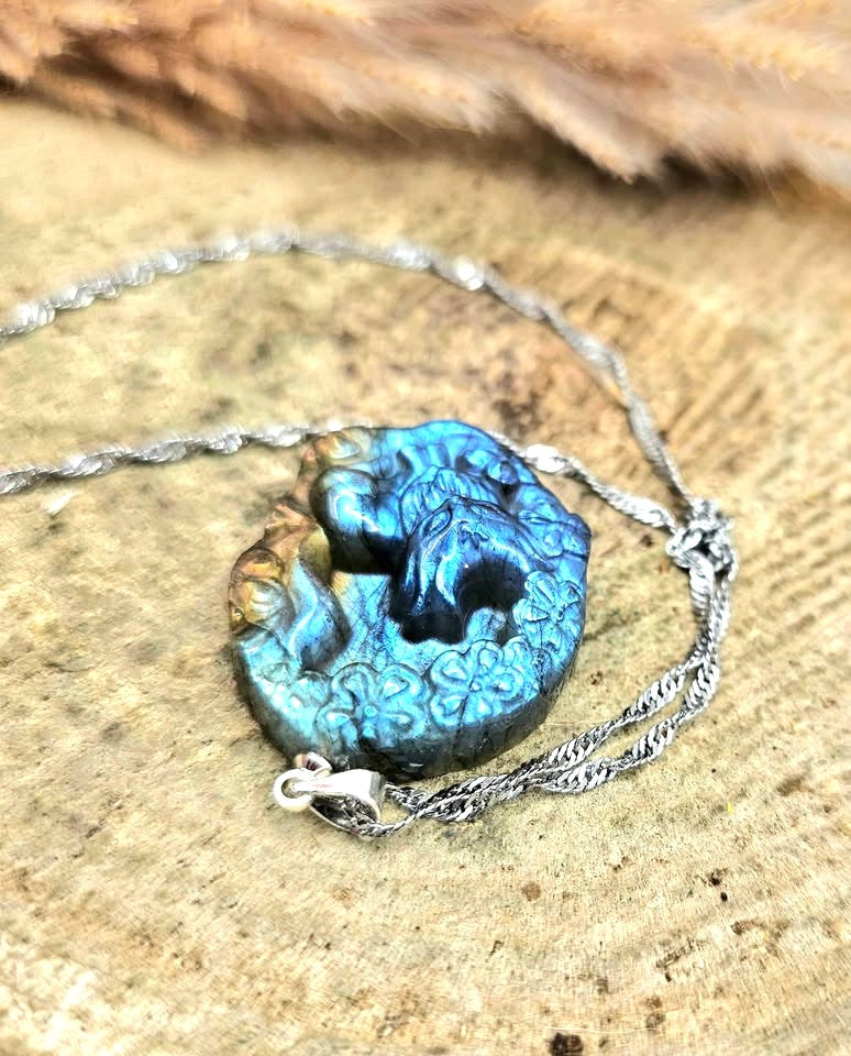 Nature Labradorite Carved Nine Tails Fox Pendant Necklace