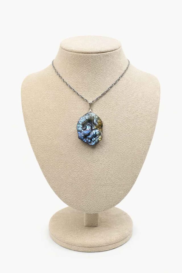 Nature Labradorite Carved Nine Tails Fox Pendant Necklace
