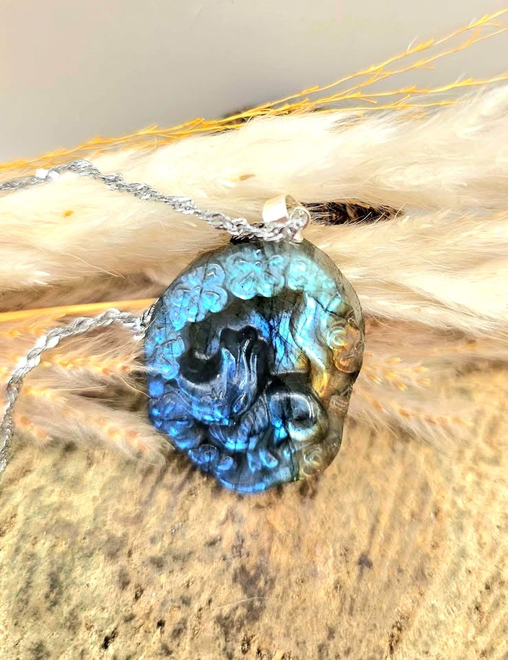 Nature Labradorite Carved Nine Tails Fox Pendant Necklace