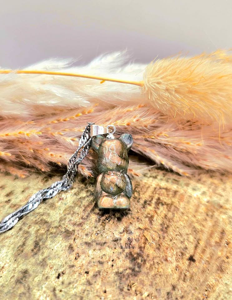 Nature Labradorite Flashy Standing Bear Pendant Necklace