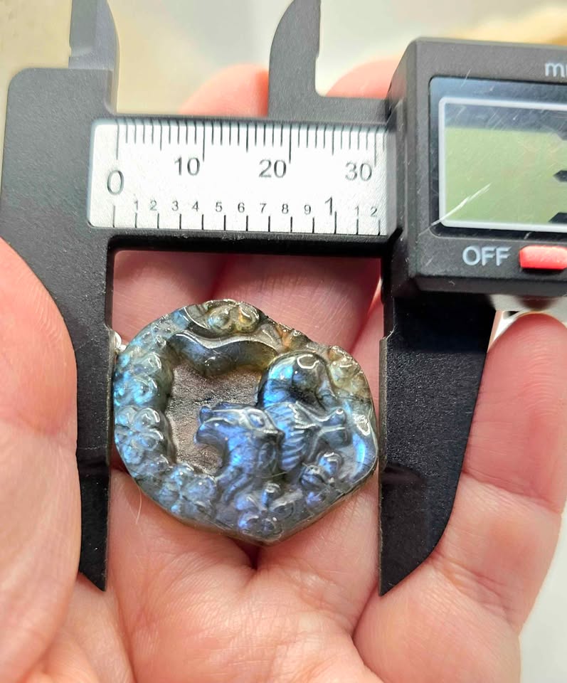 Nature Labradorite Carved Nine Tails Fox Pendant Necklace