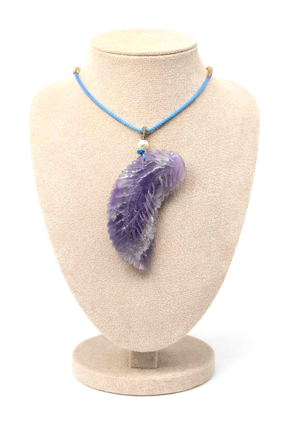 Nature Purple Fluorite Hand Carved Leaf Pendant Necklace