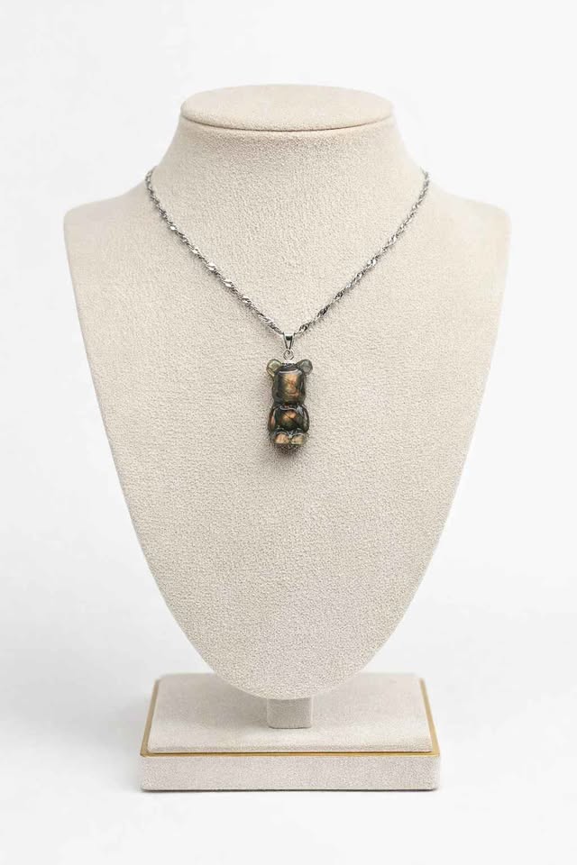 Nature Labradorite Flashy Standing Bear Pendant Necklace