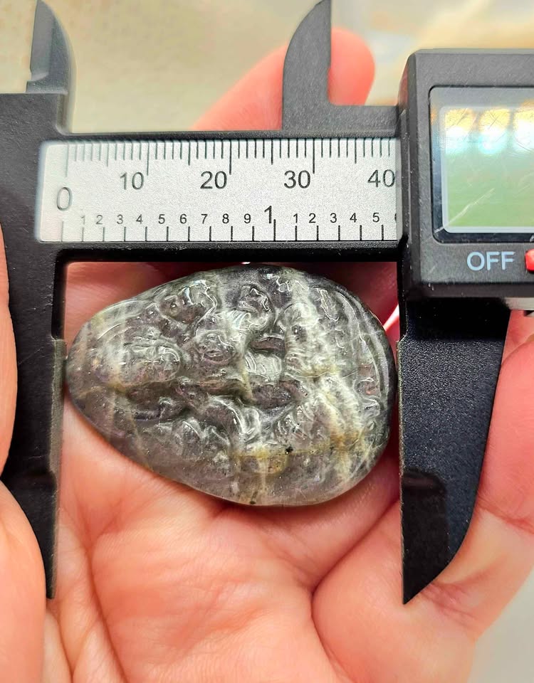 Nature Labradorite Carved Tibetan Buddhism God Pendant Necklace