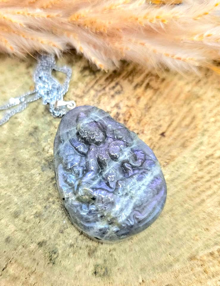 Nature Labradorite Carved Tibetan Buddhism God Pendant Necklace