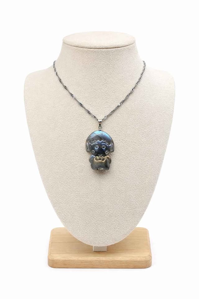 Nature Labradorite Carved Makura Pendant Necklace.