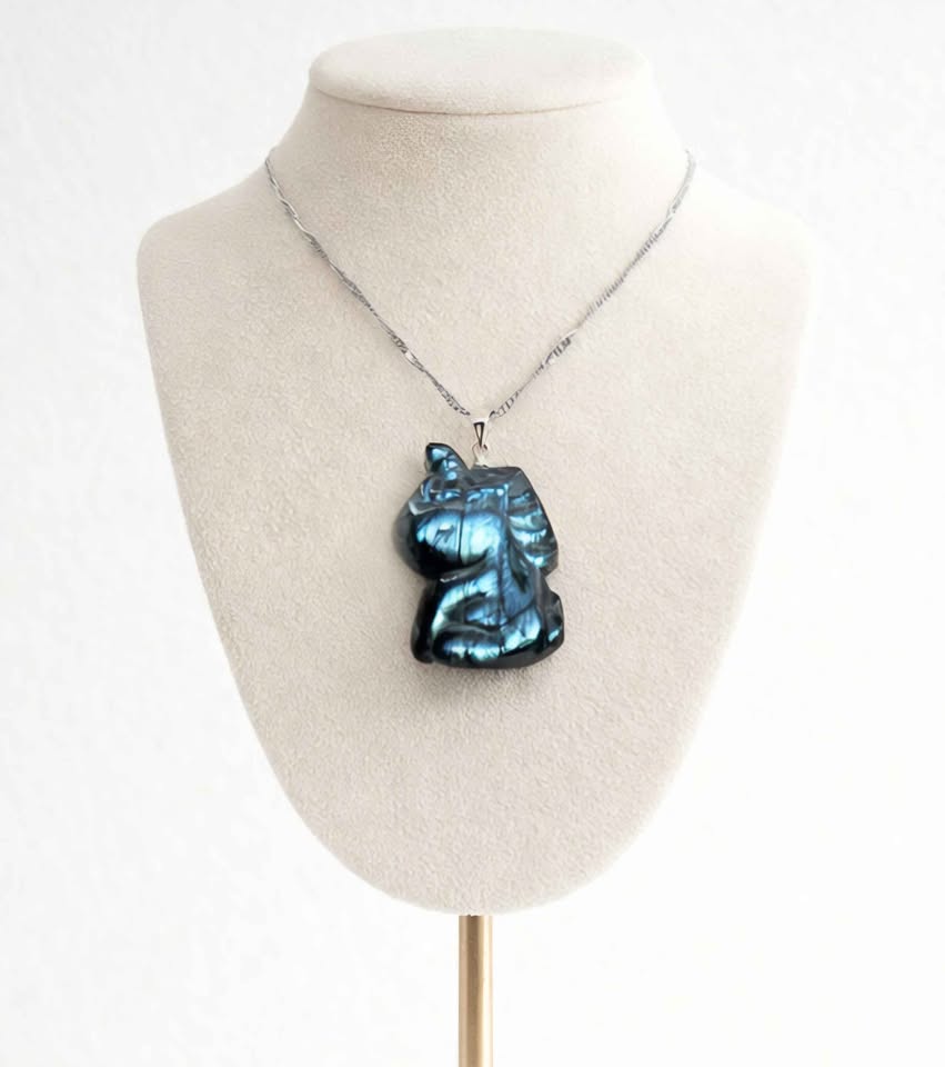 Nature Labradorite Carved Sleep Unicorn Pendant Necklace