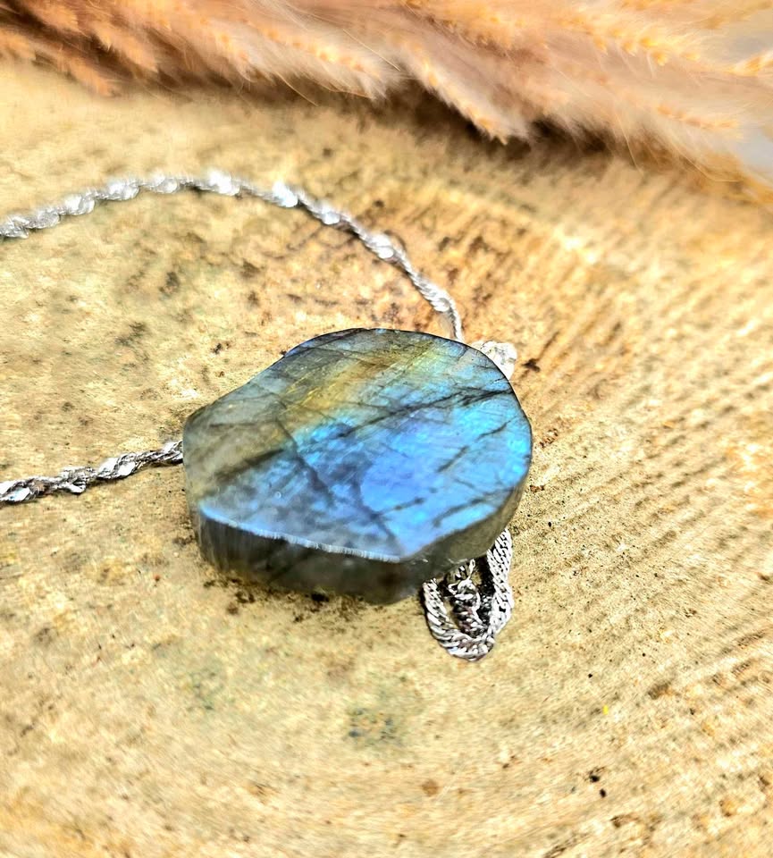 Nature Labradorite Carved Nine Tails Fox Pendant Necklace