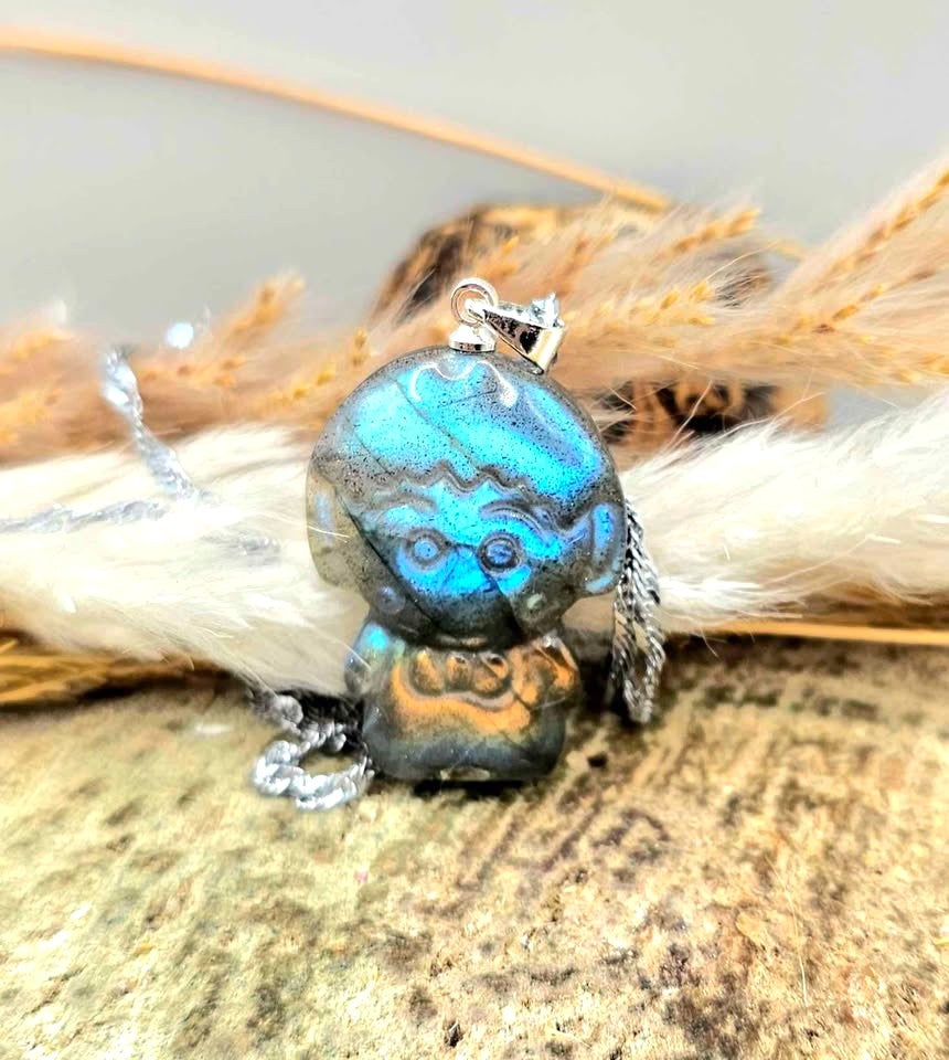 Nature Labradorite Carved Makura Pendant Necklace.