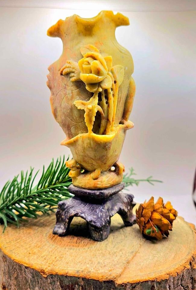 Beautiful Nature Soapstone Hand Carved Blossom Floral 6" Vintage Vase
