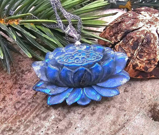 Nature Labradorite Carved Flashy Lotus Flower Pendant Necklace