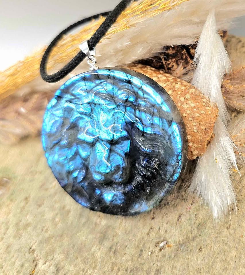 Nature Labradorite Carved Lion Head Pendant Necklace