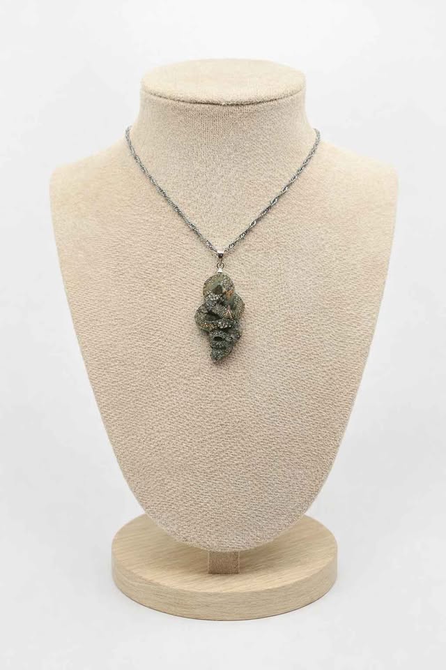Nature Labradorite Carved Snake Pendant Necklace