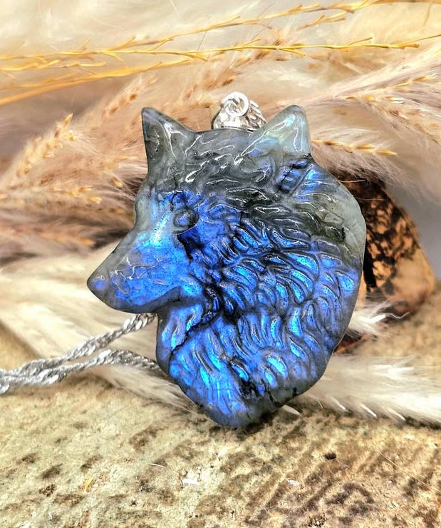Nature Labradorite Carved Wolf head Pendant Necklace