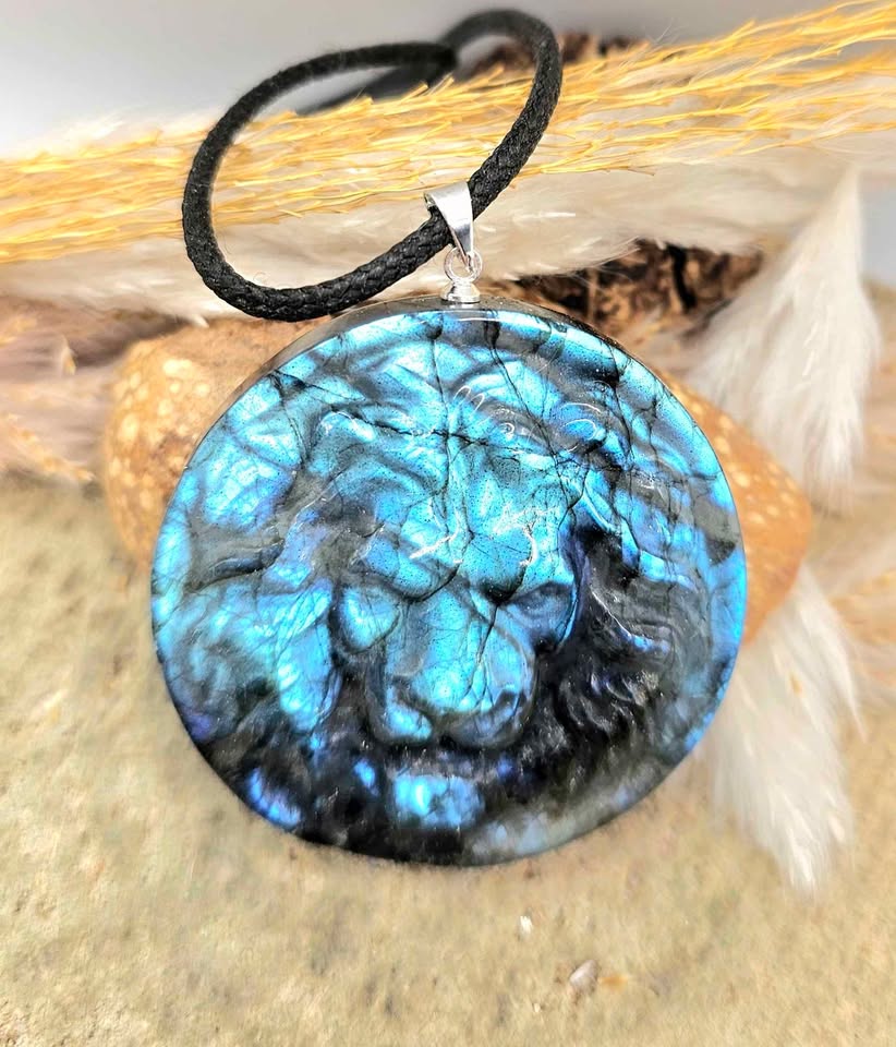 Nature Labradorite Carved Lion Head Pendant Necklace
