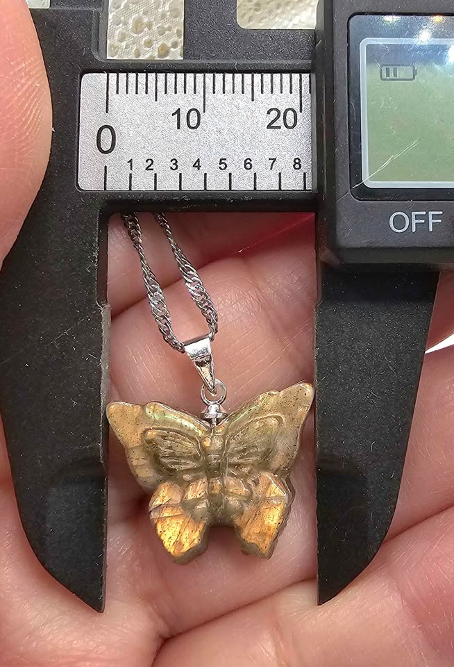 Nature Labradorite Flashy Butterfly Pendant Necklace