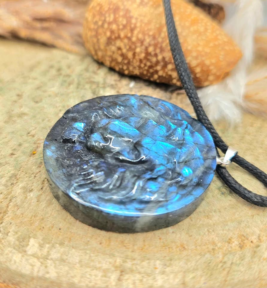 Nature Labradorite Carved Lion Head Pendant Necklace