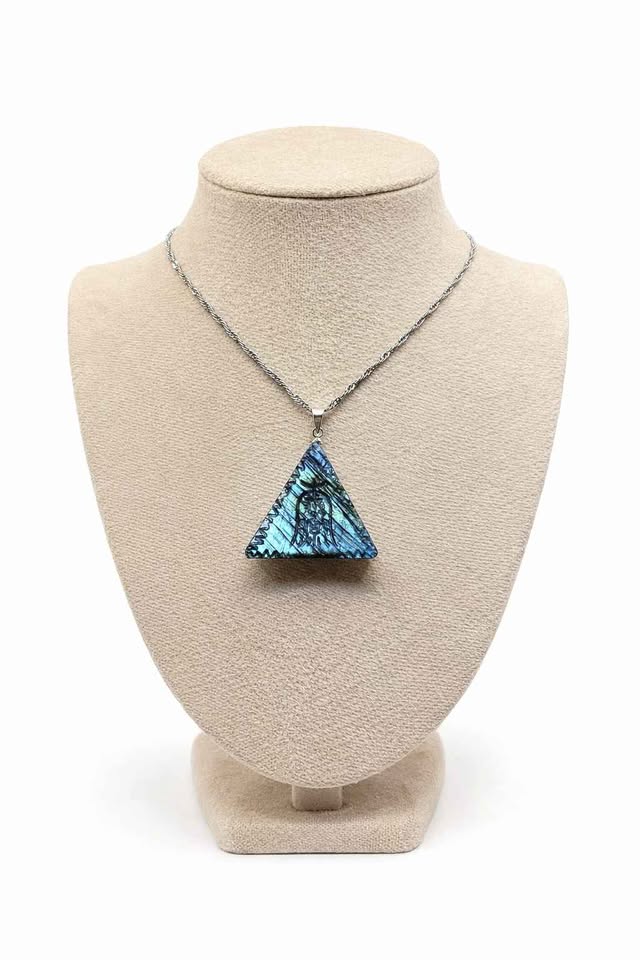 Nature Labradorite Oriental Talisman Symbol Pendant Necklace