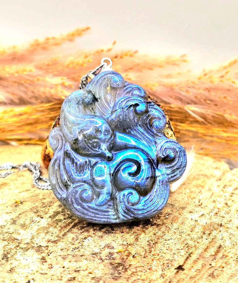 Nature Labradorite Craved Nine Tails fox Pendant Necklace