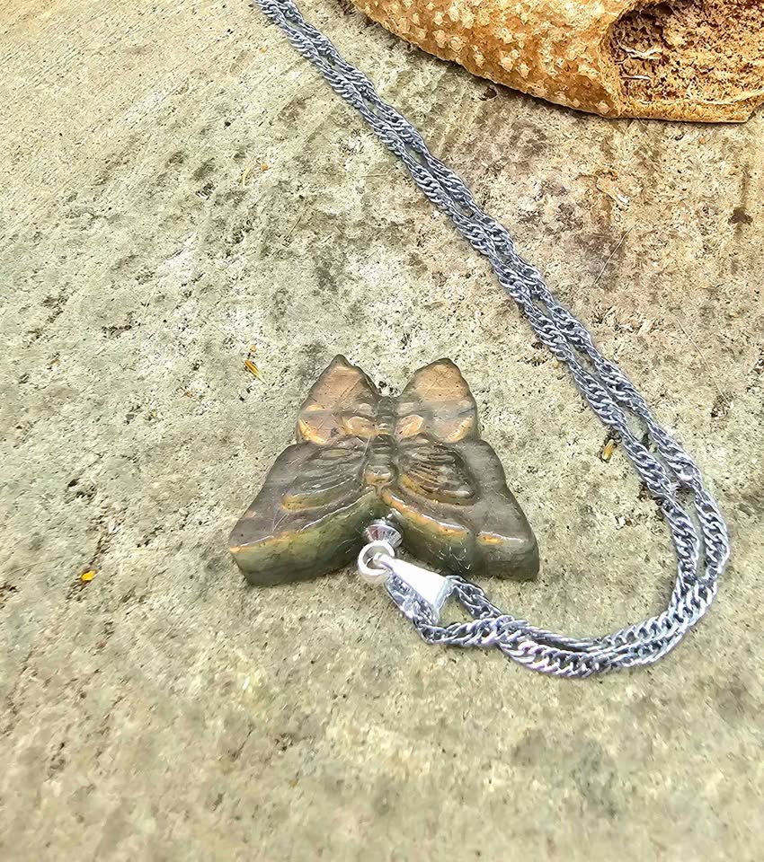 Nature Labradorite Flashy Butterfly Pendant Necklace