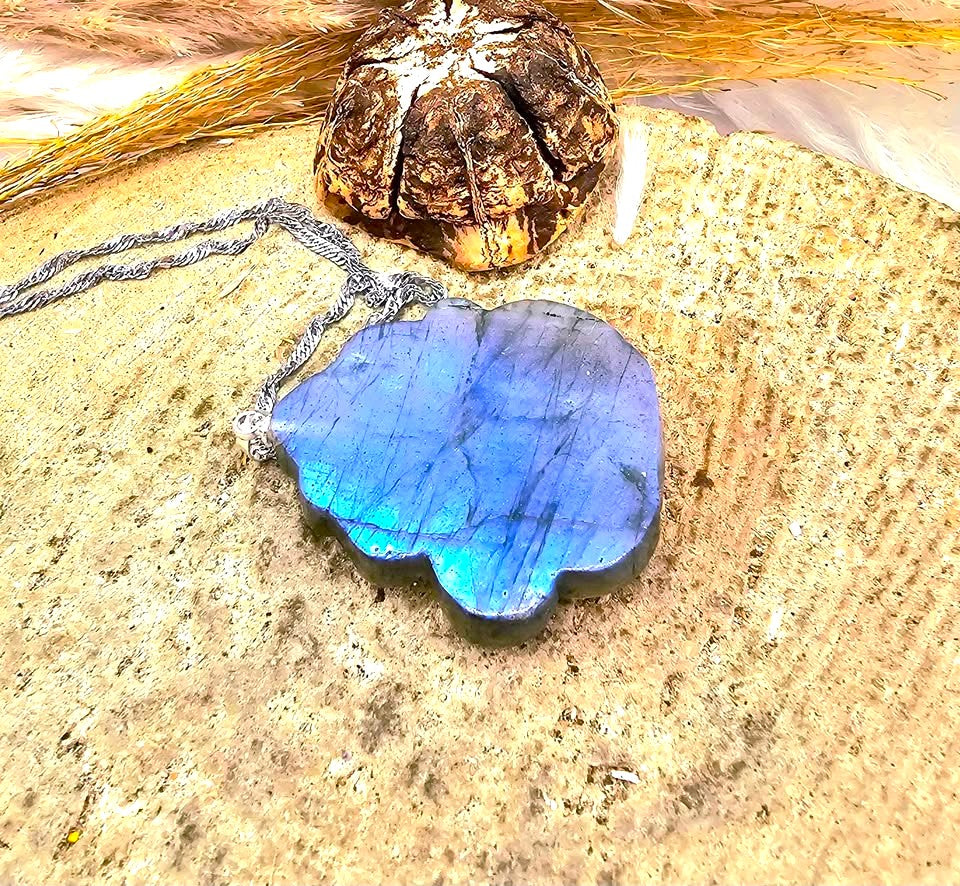 Nature Labradorite Craved Nine Tails fox Pendant Necklace