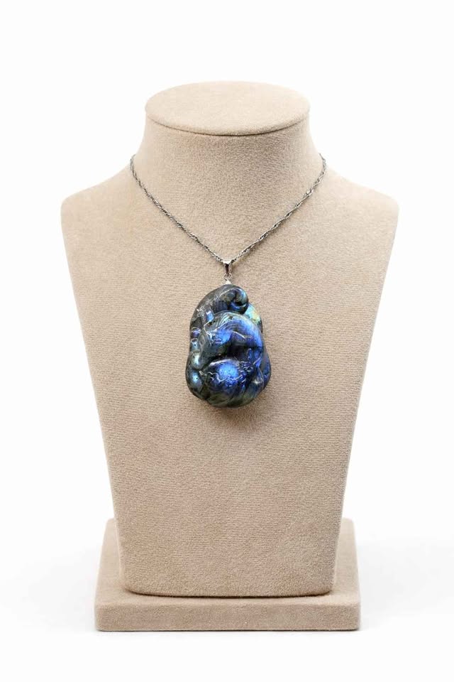 Nature Labradorite Carved Sleeping Nine Tails Fox Pendant Necklace
