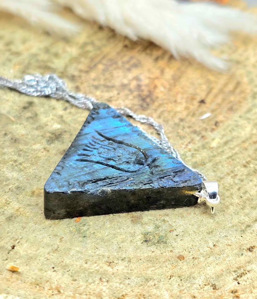 Nature Labradorite Oriental Talisman Symbol Pendant Necklace