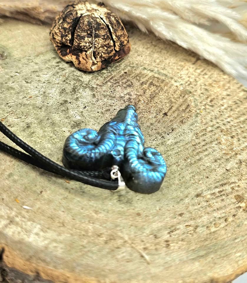 Nature Labradorite Satanic Goat Pendant Necklace