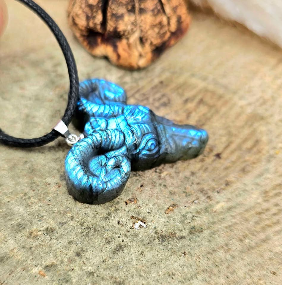 Nature Labradorite Satanic Goat Pendant Necklace