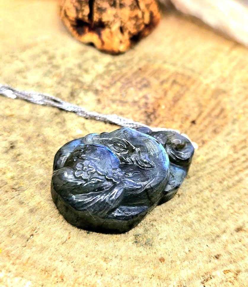 Nature Labradorite Carved Sleeping Nine Tails Fox Pendant Necklace