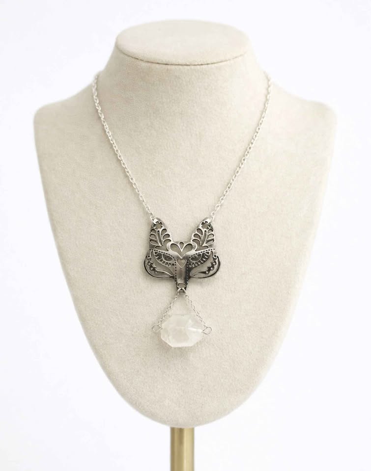 Metal Fox Head With Hanging Rose Quartz Pendant Necklace