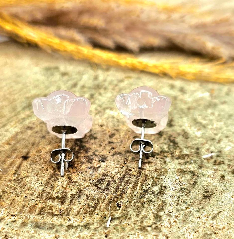 Nature Rose Quartz Carved Bear Ear Stud