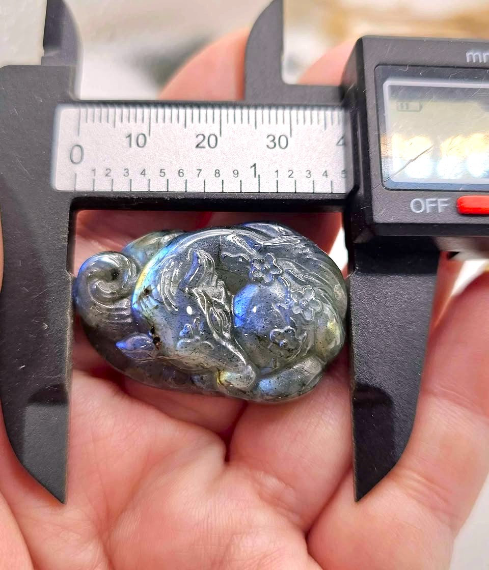 Nature Labradorite Carved Sleeping Nine Tails Fox Pendant Necklace