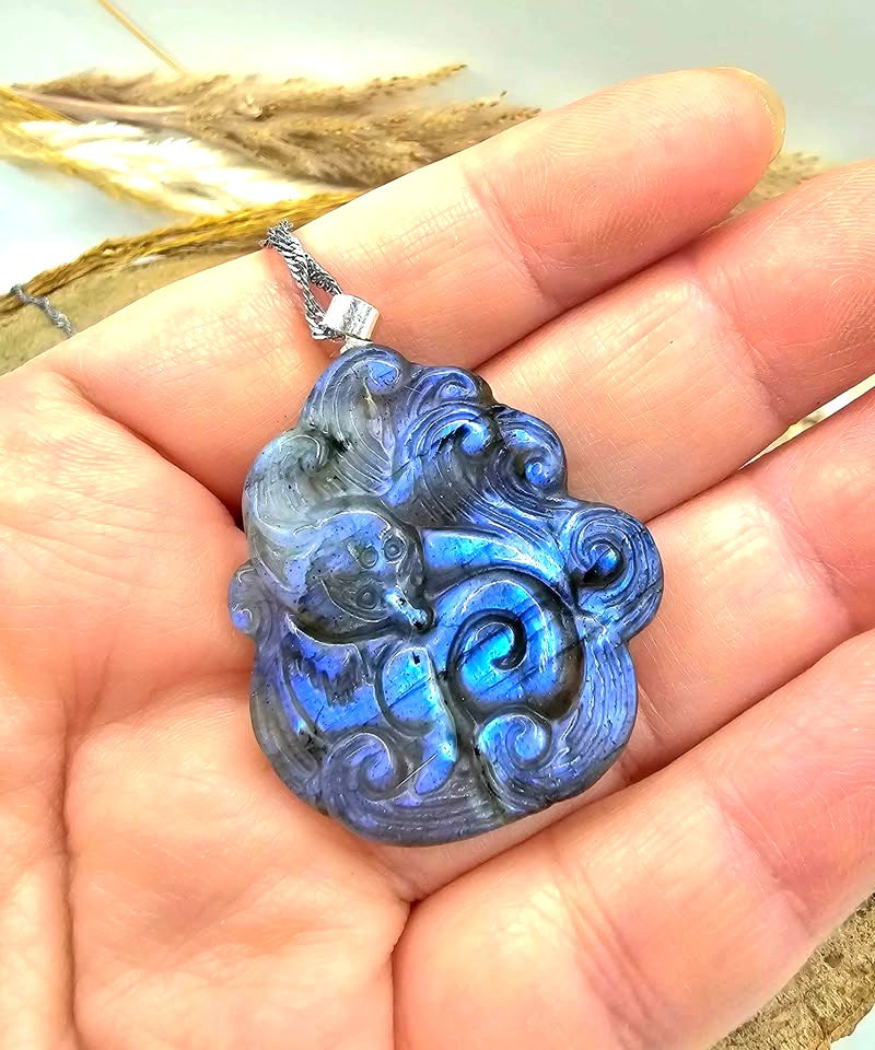 Nature Labradorite Craved Nine Tails fox Pendant Necklace