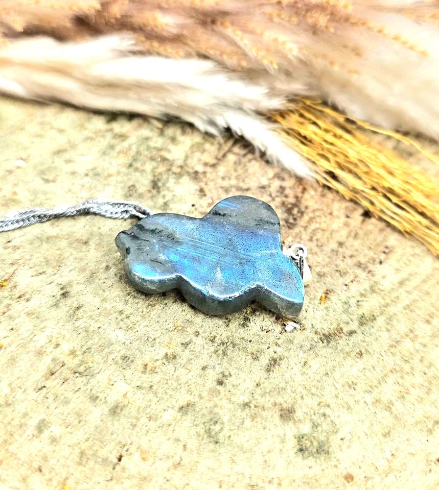 Nature Labradorite Carved Flashy Snake Pendant Necklace
