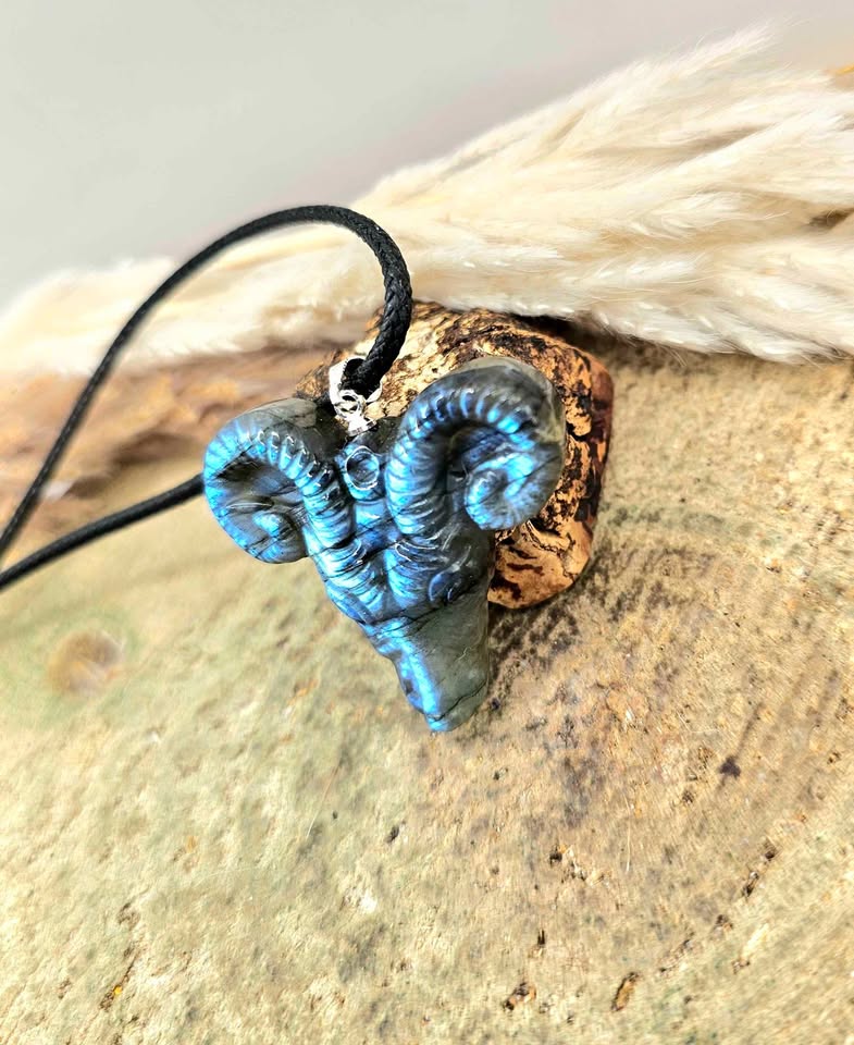 Nature Labradorite Satanic Goat Pendant Necklace