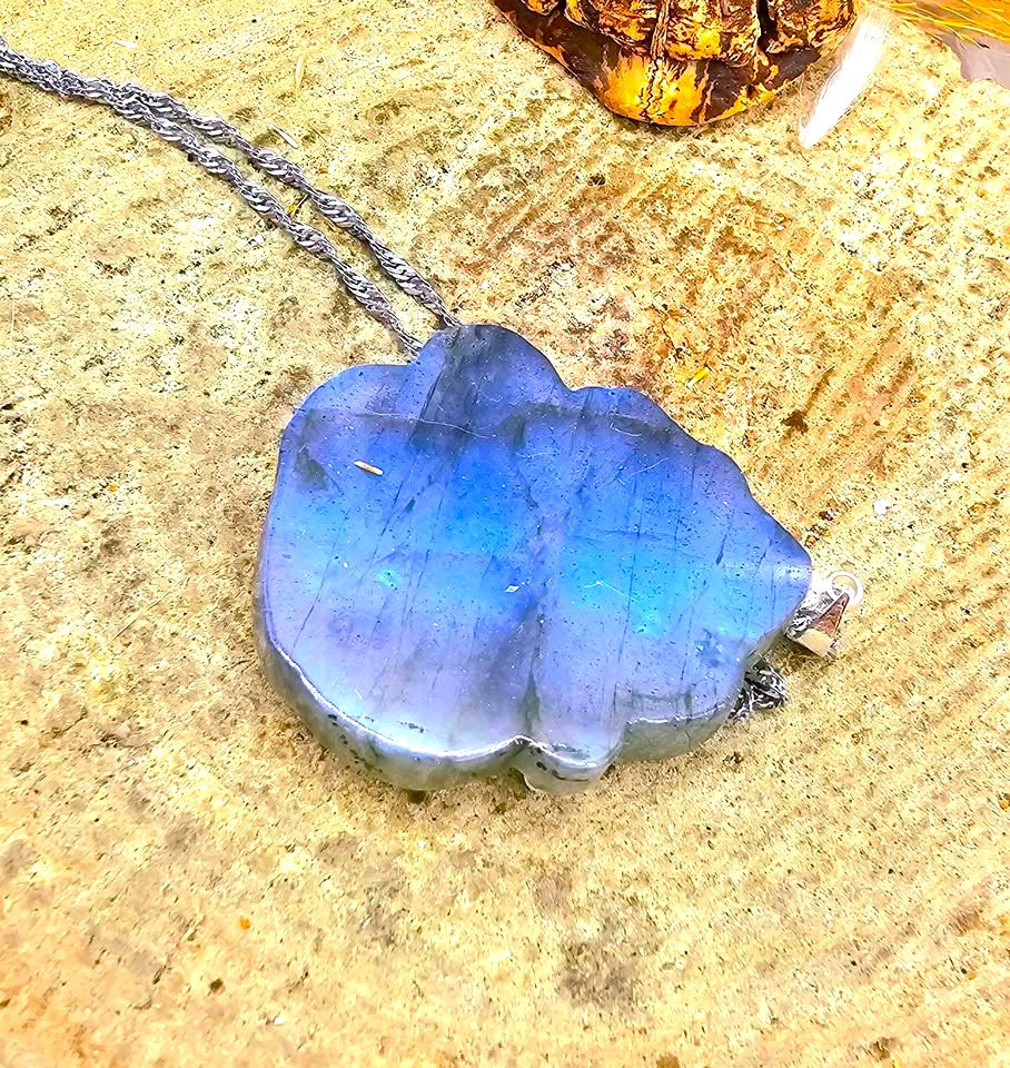 Nature Labradorite Craved Nine Tails fox Pendant Necklace