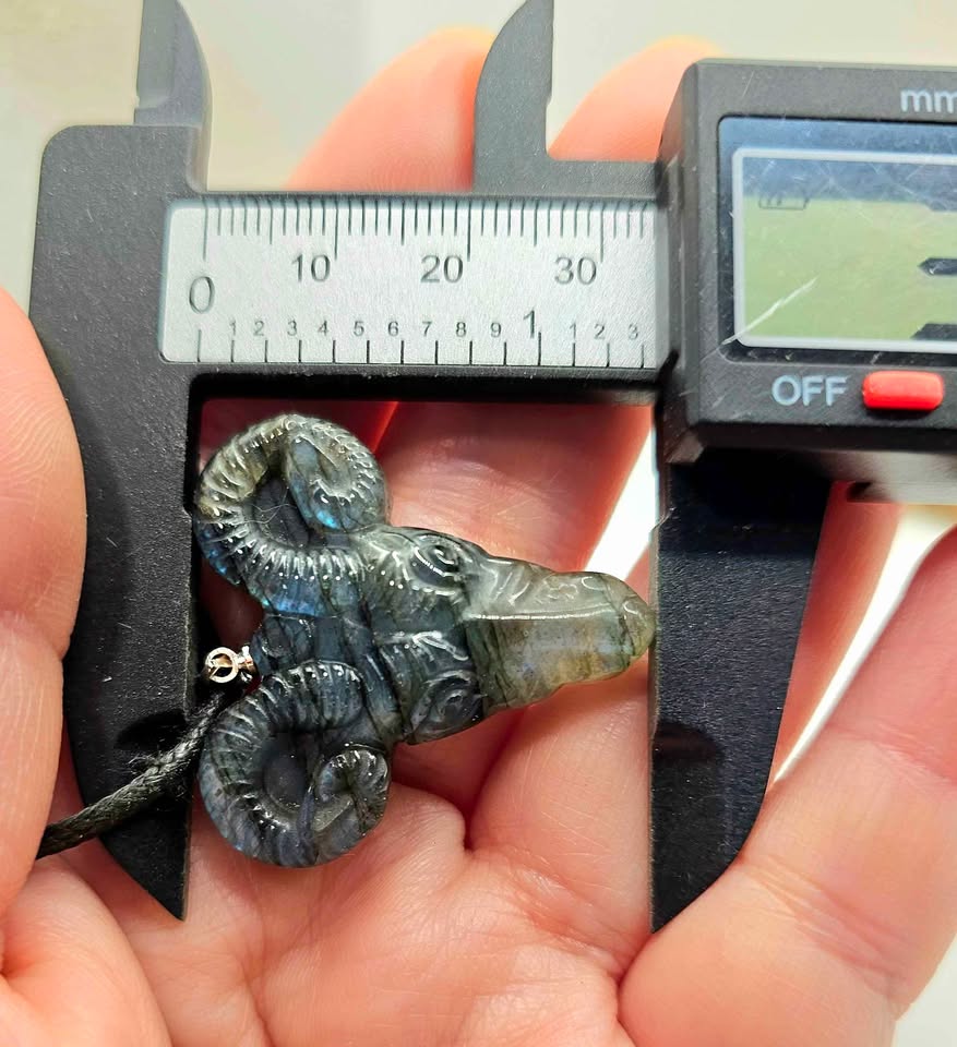 Nature Labradorite Satanic Goat Pendant Necklace